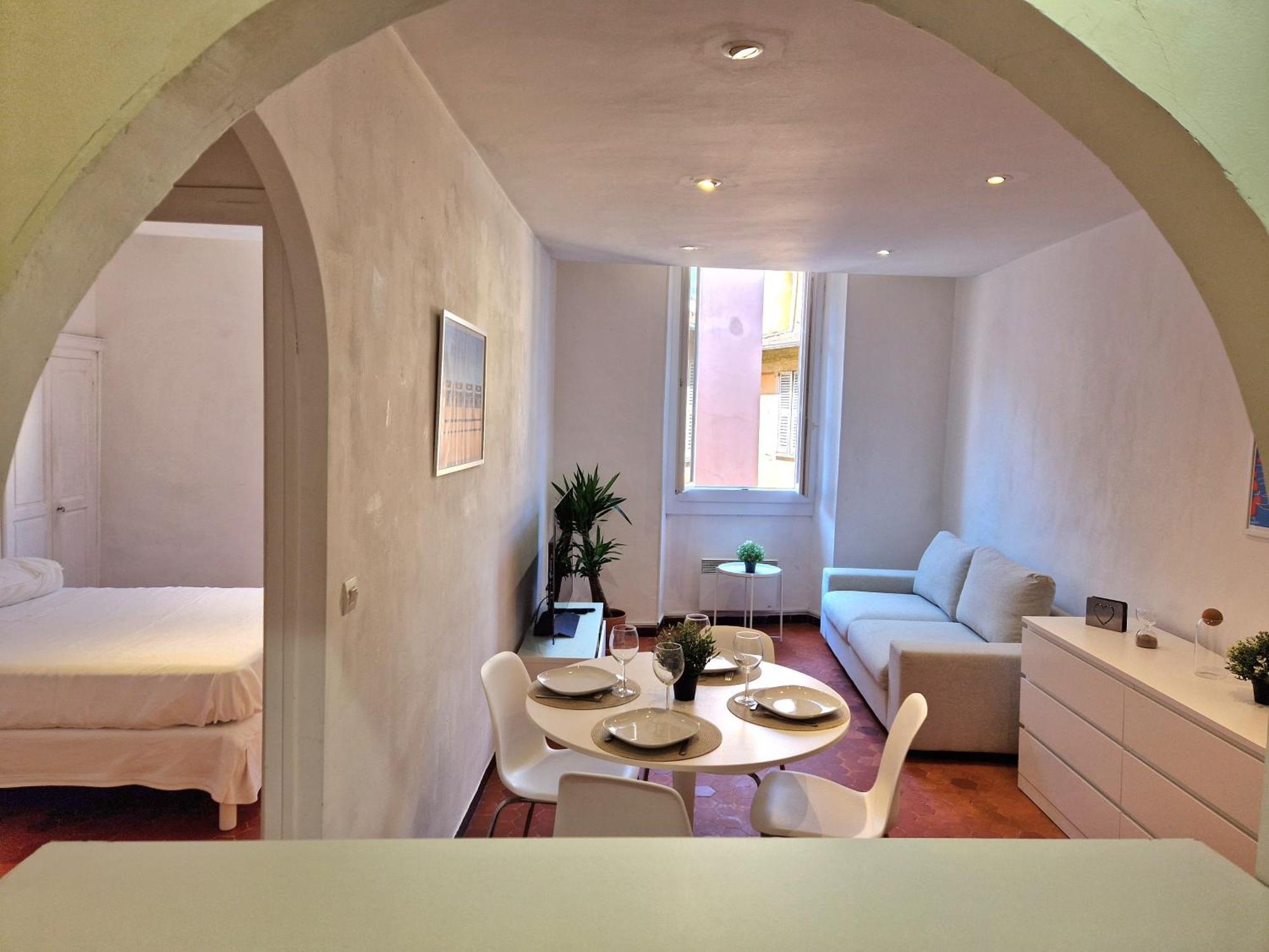 Lejlighed Sublime 4p Classe Dans Le Vieux-nice Nice